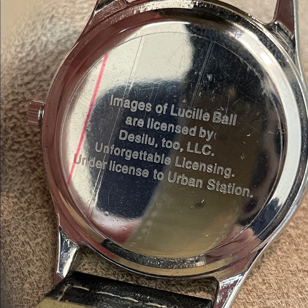 Rare Vintage Lucille Ball Portrait Wristwatch - Picture 2 of 11